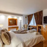 Stunning 3-Bedroom Flat In London