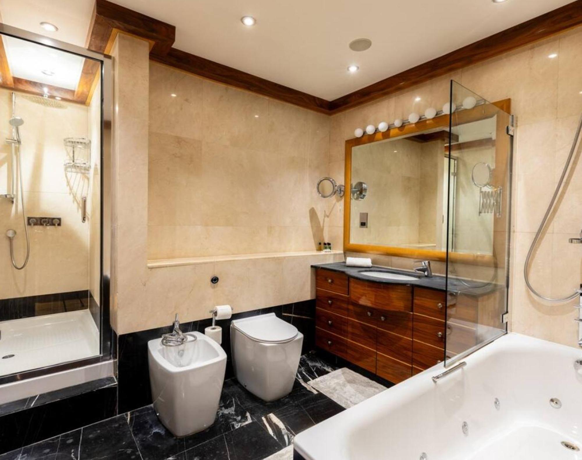 Stunning 3-bedroom Flat In Appartamento Londra