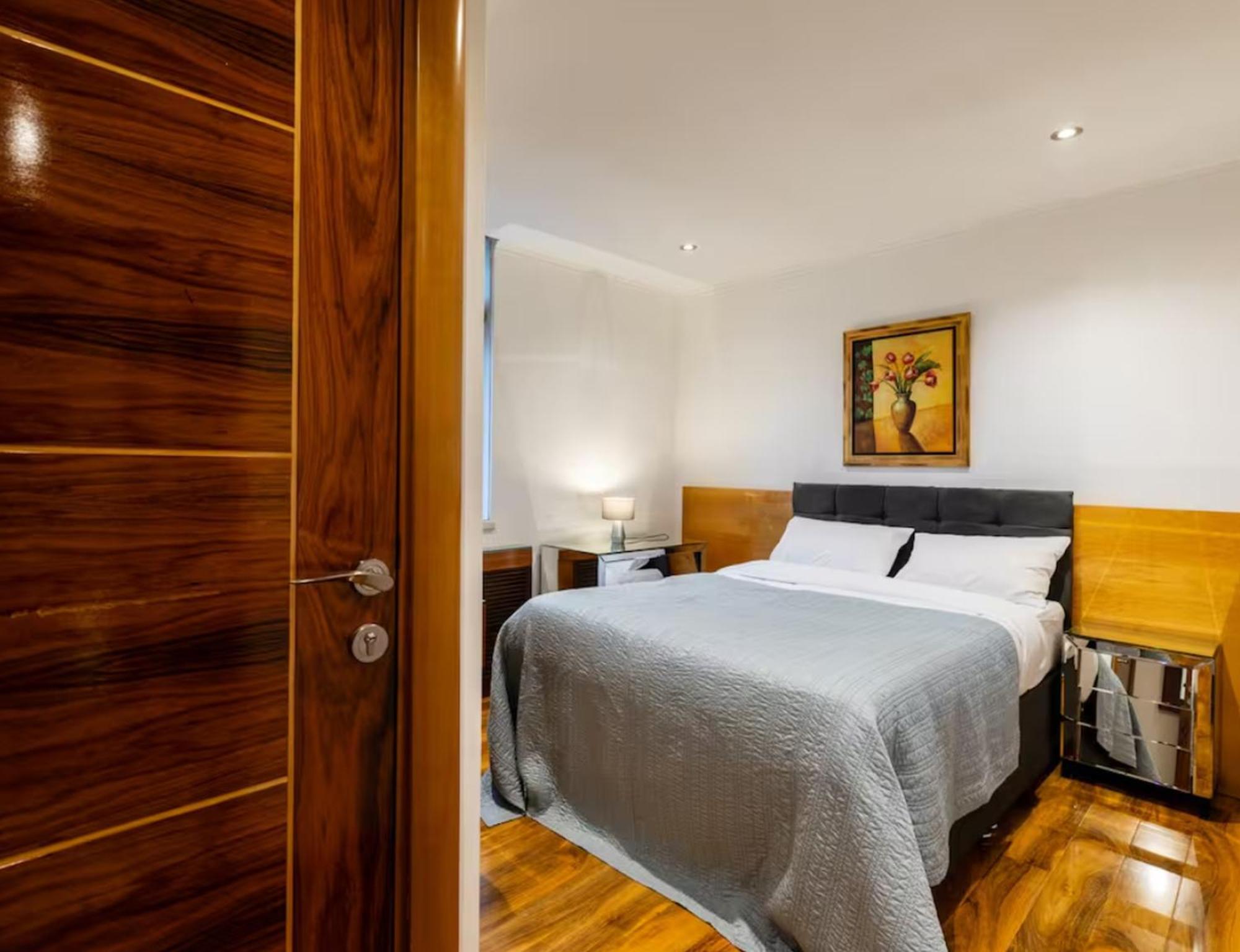 Stunning 3-bedroom Flat In Londra