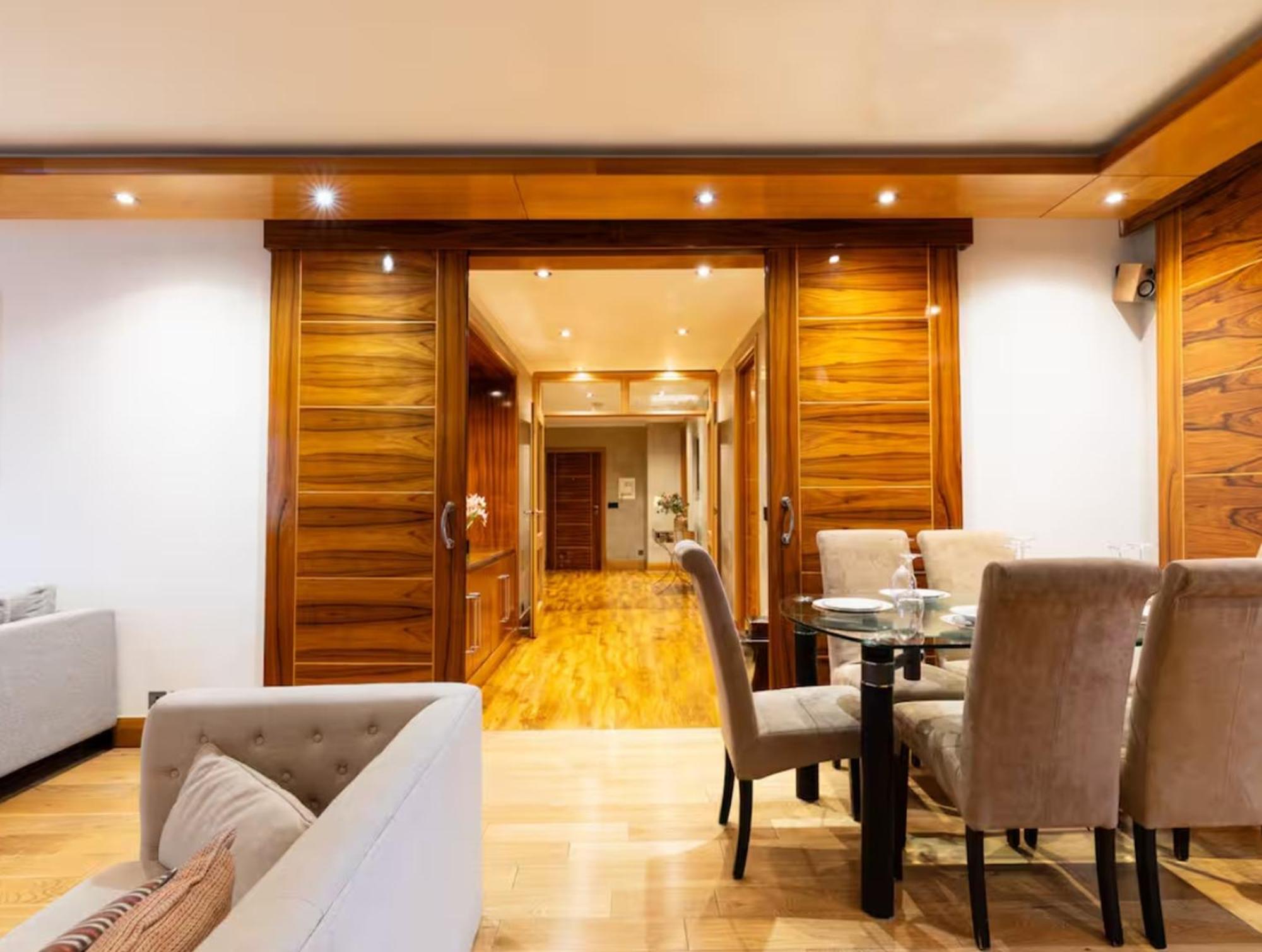 Stunning 3-bedroom Flat In * Londra
